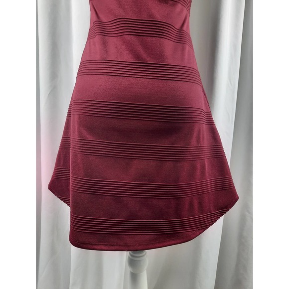 Love Cameron maroon short sleeveless dress - Picture 6 of 7